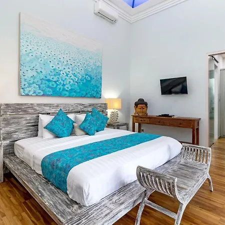 Pura Villa